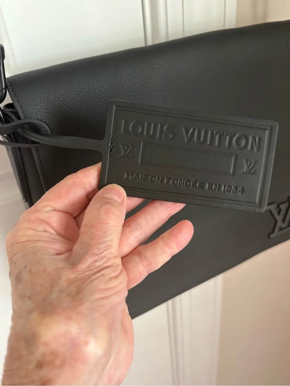 Men's Louis Vuitton Black Leather Christopher Messenger Bag